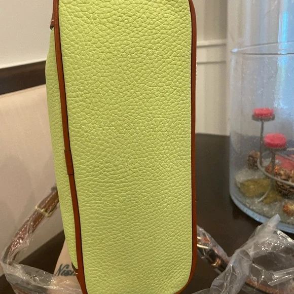 NEW Dooney & Bourke Lime and Tan Shoulder Bag
